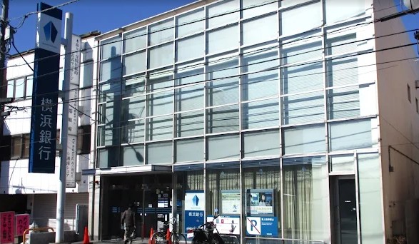 銀行　横浜銀行秦野支店（銀行）まで1540m