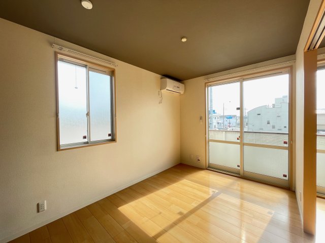 カノビアーノBの居間写真