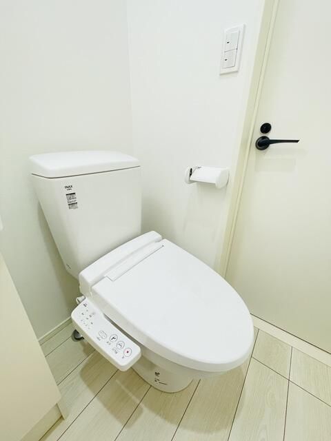 東急東横線 元住吉駅 徒歩7分 3階建 築1年のトイレ写真
