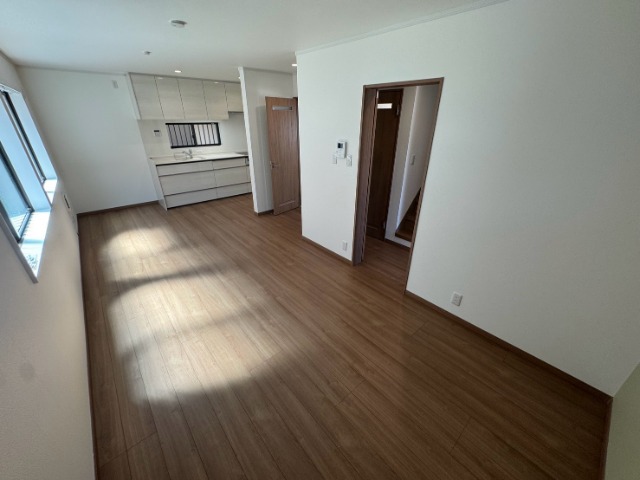 渋谷2丁目6-29貸家の居間写真