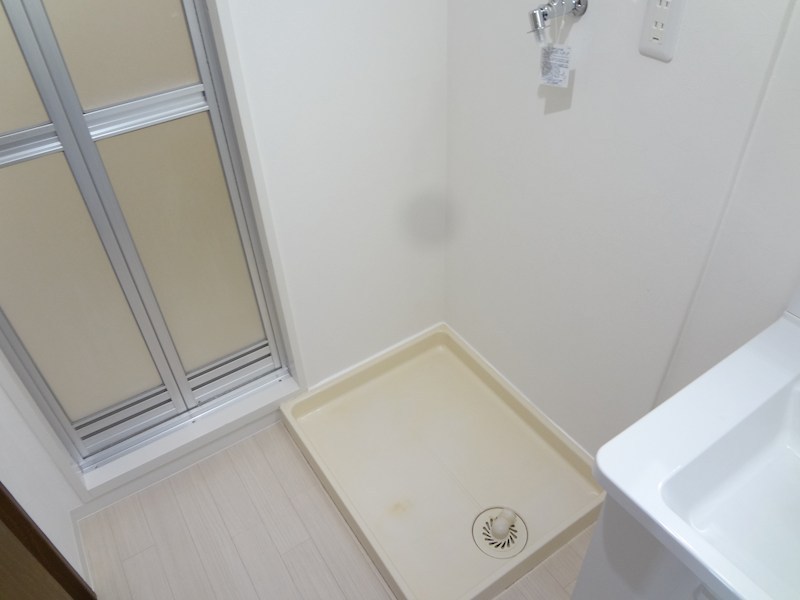 その他設備　【別部屋写真掲載】　洗濯機置き場