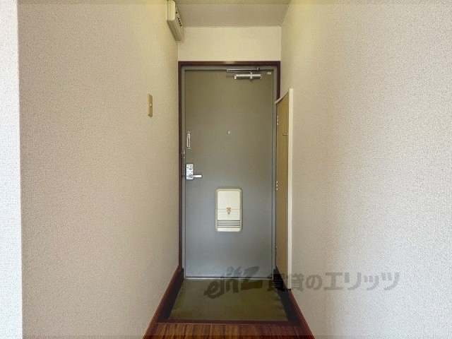 TOST栄洛館の玄関写真