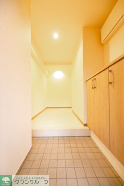 玄関　※写真は同タイプ住戸です。
