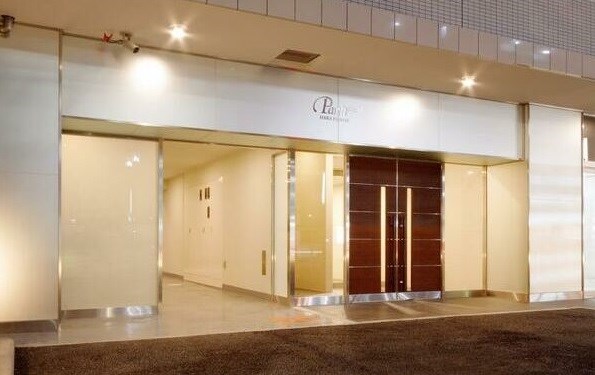パルティール原駅前の外観写真