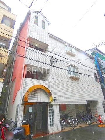 建物外観　鉄骨造４階建