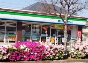 コンビニ　ファミリーマート アスロード鶴見向井町店（コンビニ）まで102m