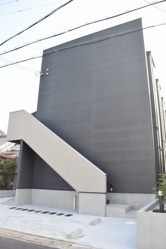 リゾレステ山科の外観写真