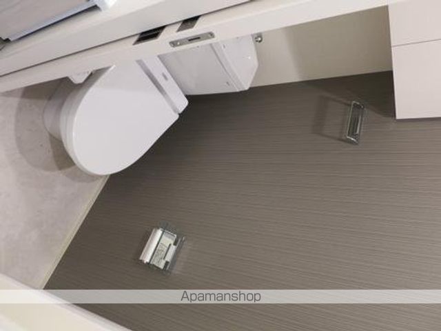 東京メトロ日比谷線 入谷駅 徒歩4分 12階建 築11年のトイレ写真