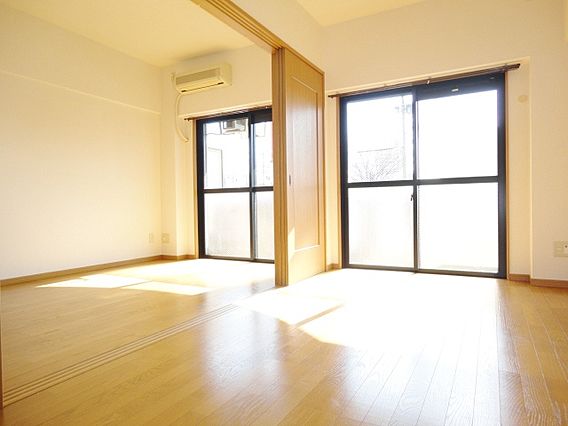 その他部屋・スペース　南向きなので陽当りが良いです
