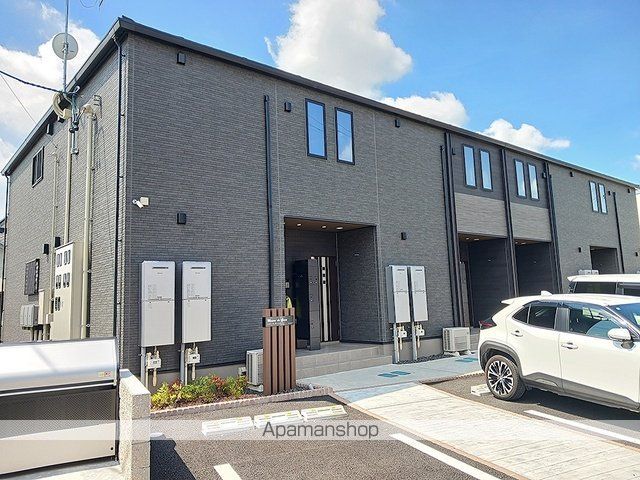 名鉄犬山線 江南駅 バス乗車時間：4分 最寄りバス停で下車 徒歩8分 築2年