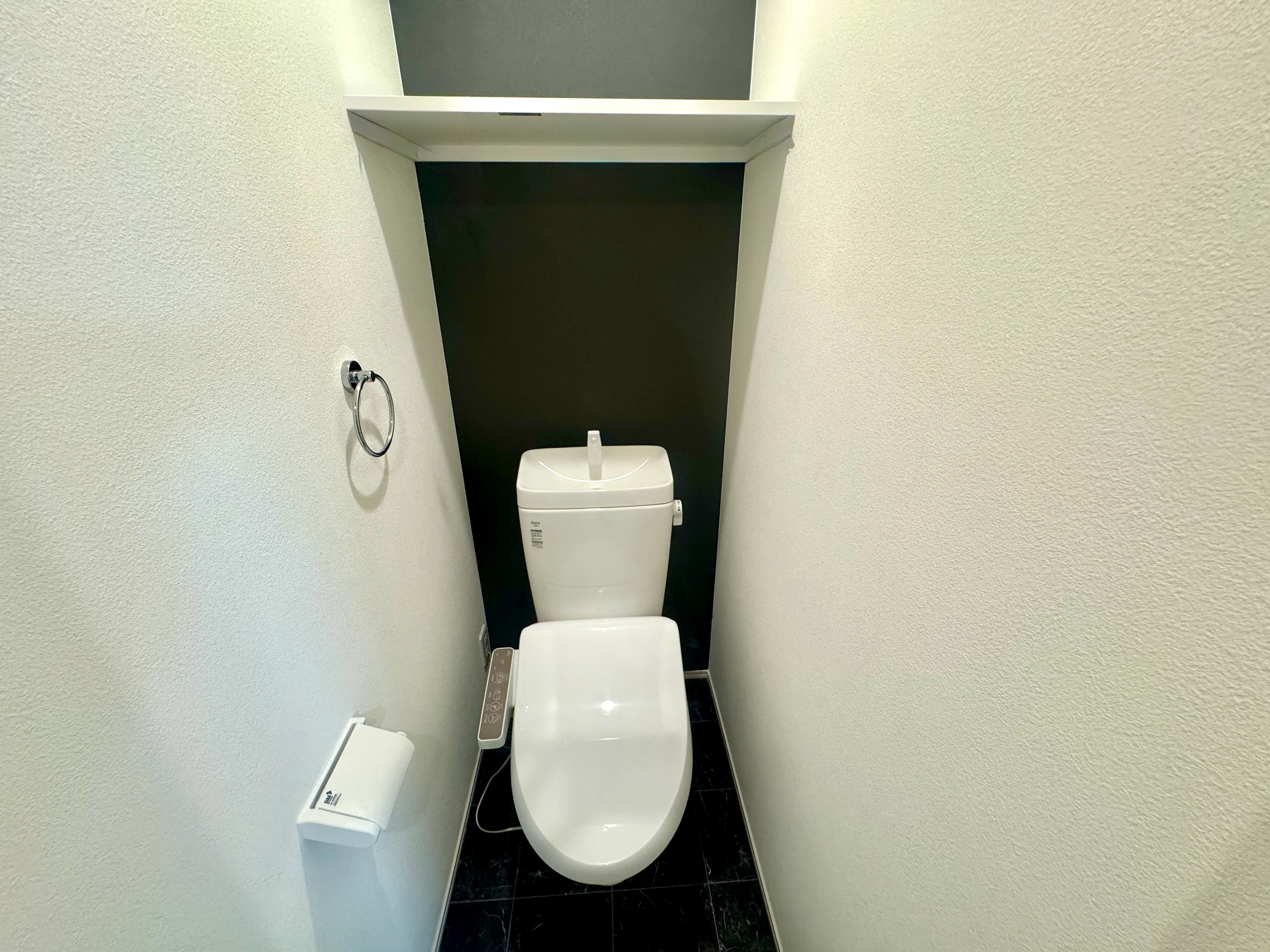 ＪＲ鹿児島本線 九州工大前駅 徒歩8分 3階建 新築のトイレ写真
