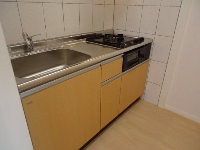 キッチン　※別のお部屋の写真です