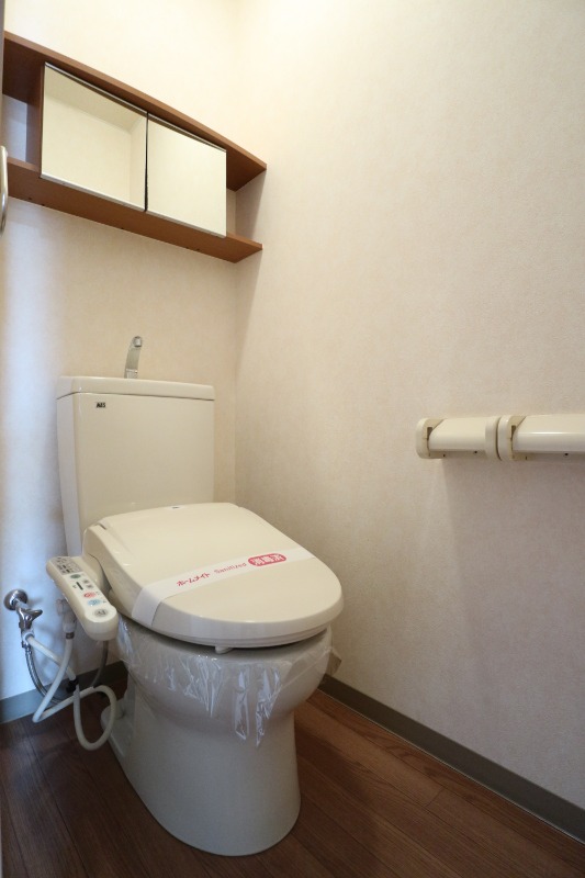 ＪＲ山陽本線 西阿知駅 徒歩12分 2階建 築19年のトイレ写真