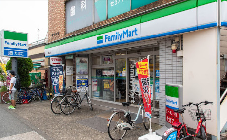 コンビニ　ファミリーマート 東馬込店（コンビニ）まで77m