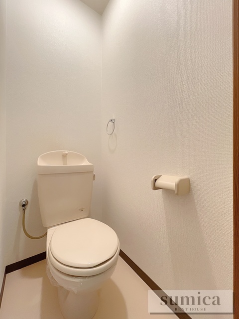 ＪＲ阪和線 信太山駅 徒歩2分 2階建 築25年のトイレ写真