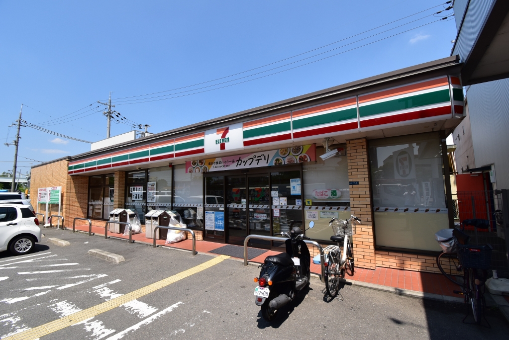 コンビニ　セブンイレブン 寝屋川木屋元町店（コンビニ）まで570m