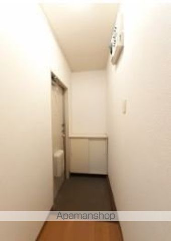 プラドールAの玄関写真
