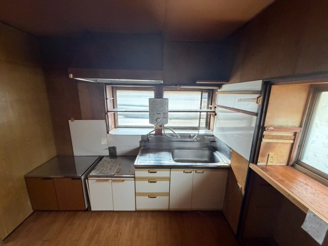 富岡東戸建のキッチン写真