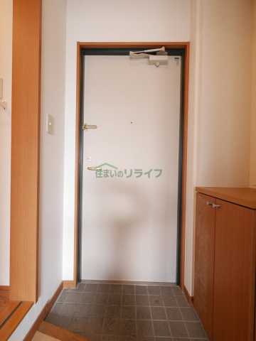 玄関　別部屋参考写真となります