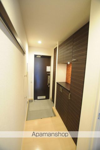 カーサレイールIIIの玄関写真