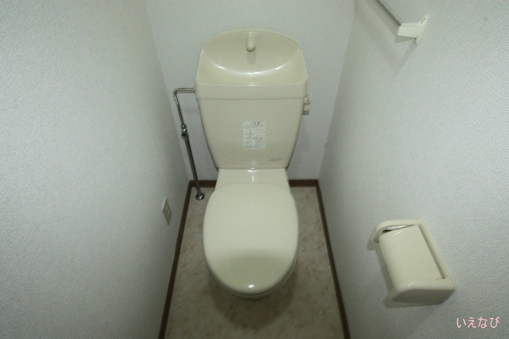 ＪＲ山陽本線 福山駅 徒歩75分 2階建 築25年のトイレ写真