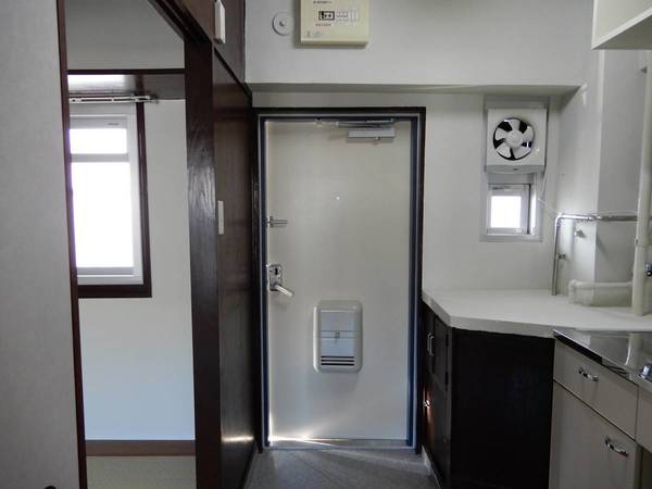 玄関　ビレッジハウスの同一物件・同一タイプの間取りの写真です