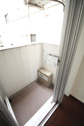 バルコニー　（別タイプ参考写真）アクアスウィート日暮里　荒川区西日暮里1