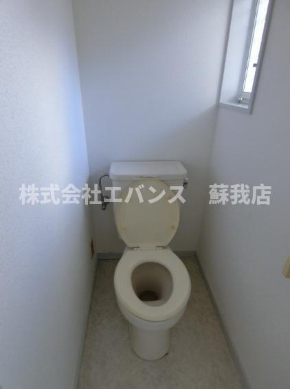 トイレ　ゆったりとした空間のトイレです