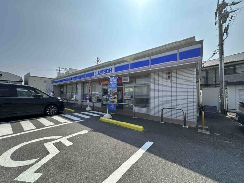 コンビニ　ローソン大田小学校前店（コンビニ）まで313m