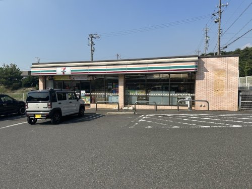 コンビニ　セブンイレブン東海市役所前店（コンビニ）まで474m