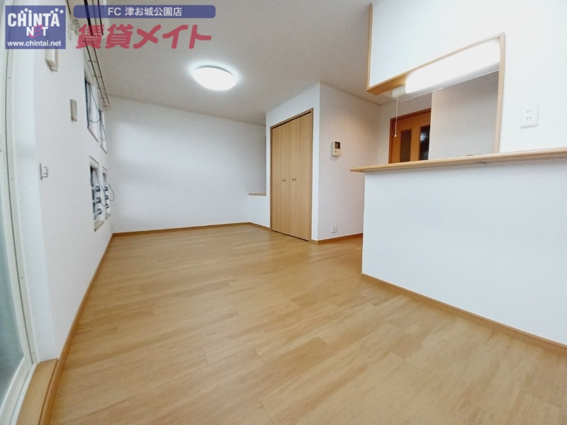 居室・リビング　同物件別部屋参考写真