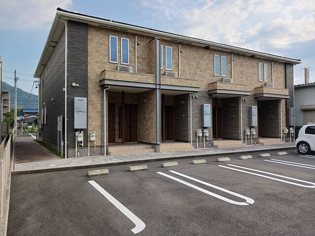 建物外観　落ち着いた雰囲気の外観です