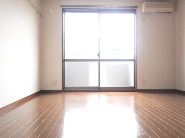 居室・リビング　★お部屋探しは株式会社タウンハウジング東京まで★