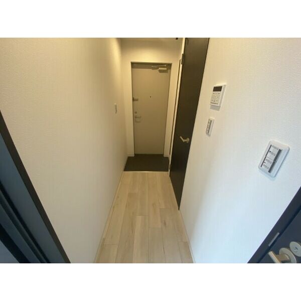 玄関　同社施工類似物件