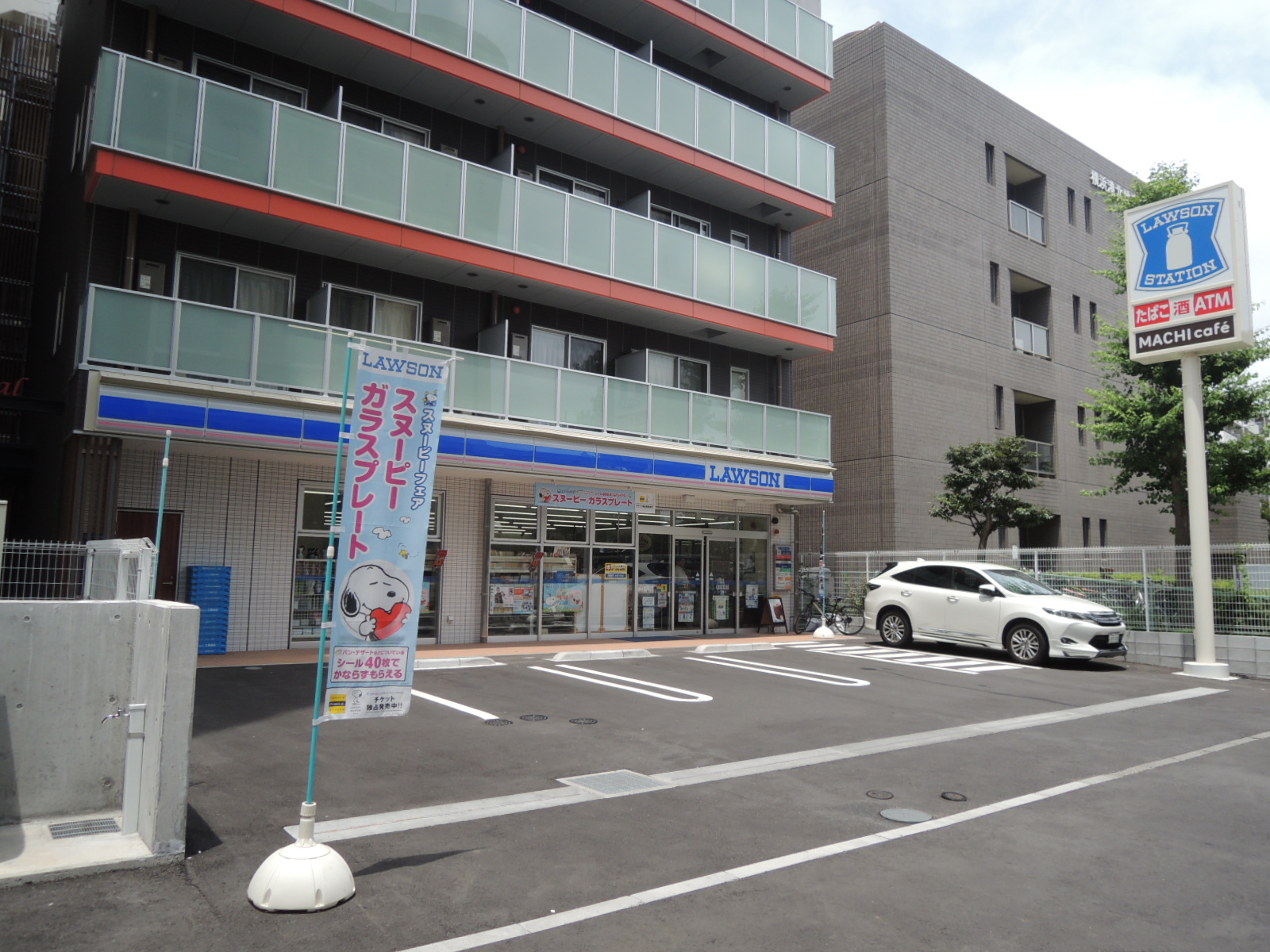 コンビニ　ローソン港北警察署前店（コンビニ）まで229m