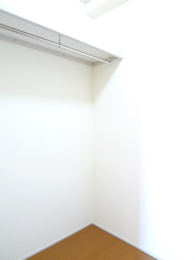 収納　ウォークインクローゼット