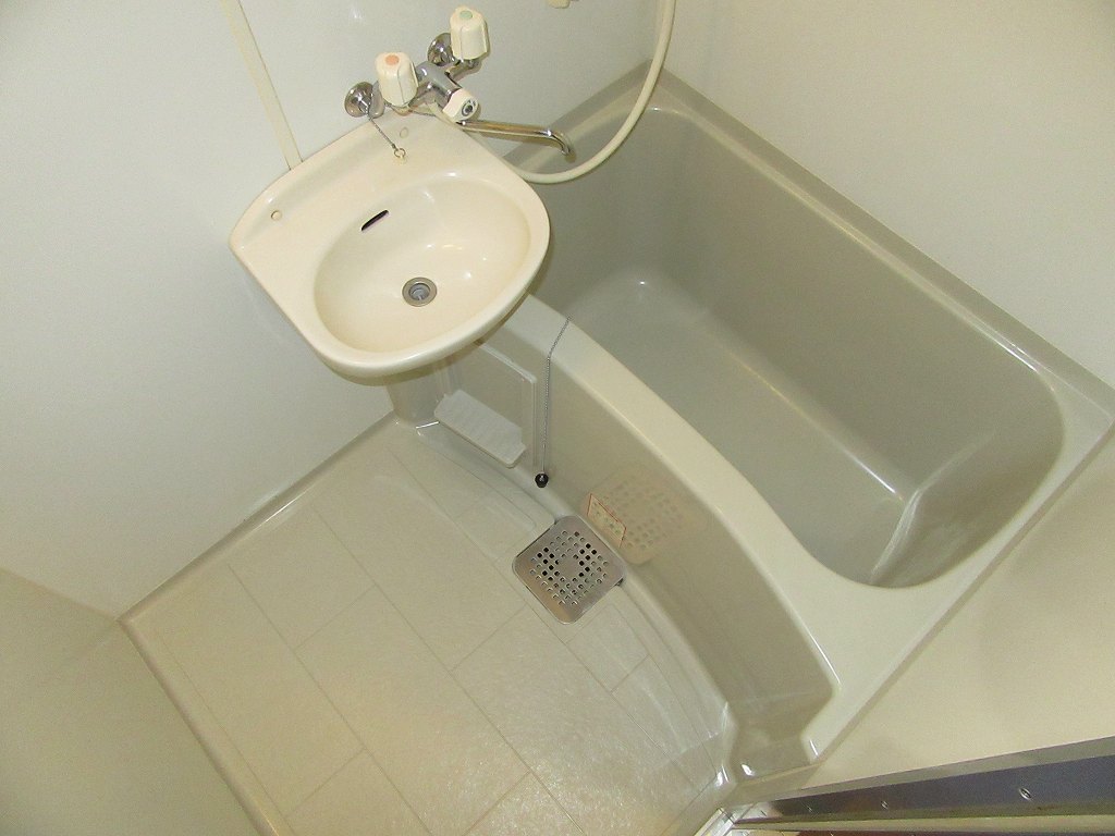 バス・シャワールーム　浴室乾燥機能付き※同タイプ