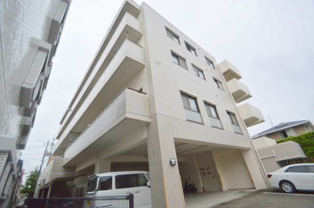 幼稚園・保育園　府中ひかり保育園（幼稚園・保育園）まで287m