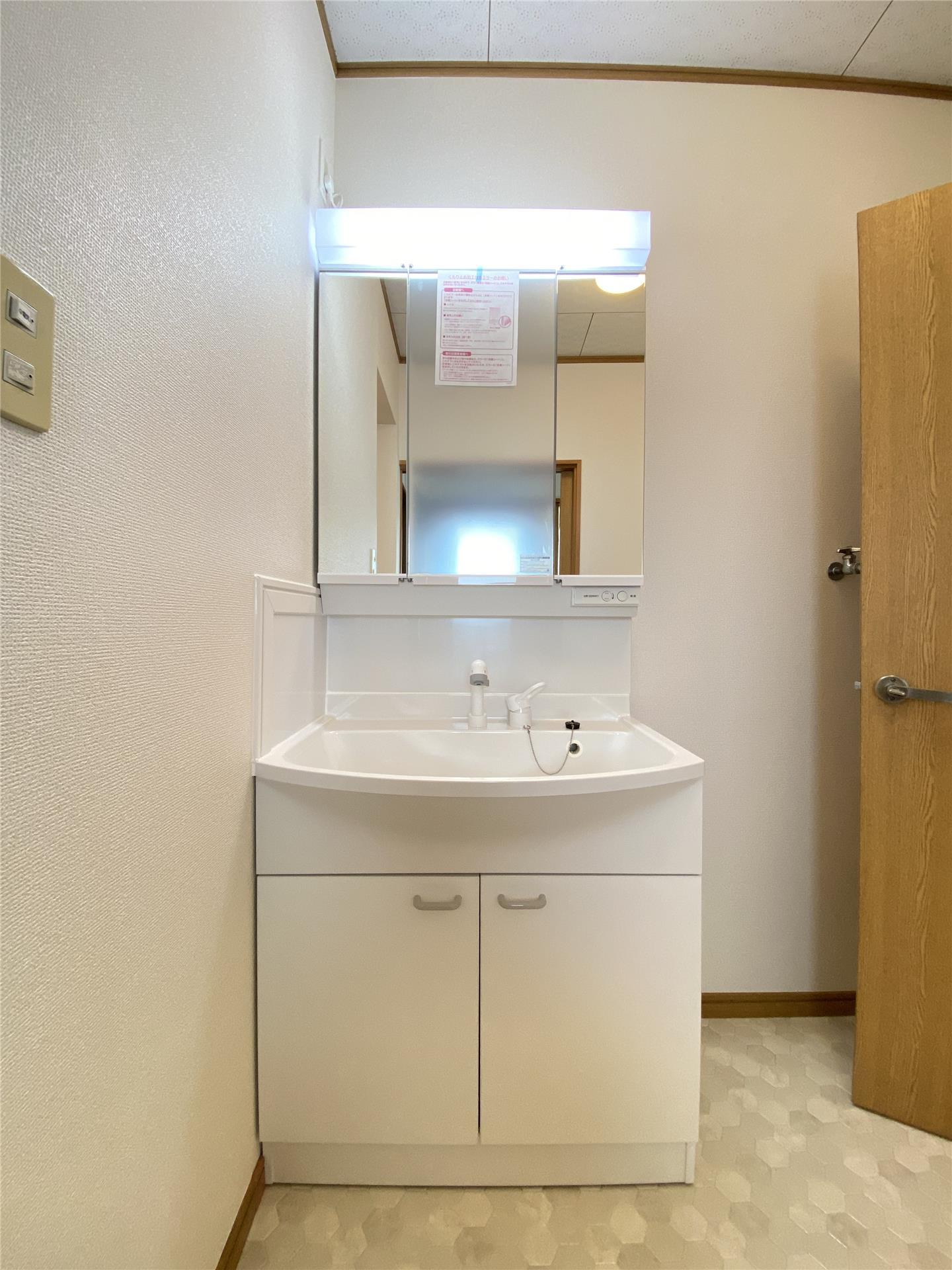 洗面設備　洗面化粧台