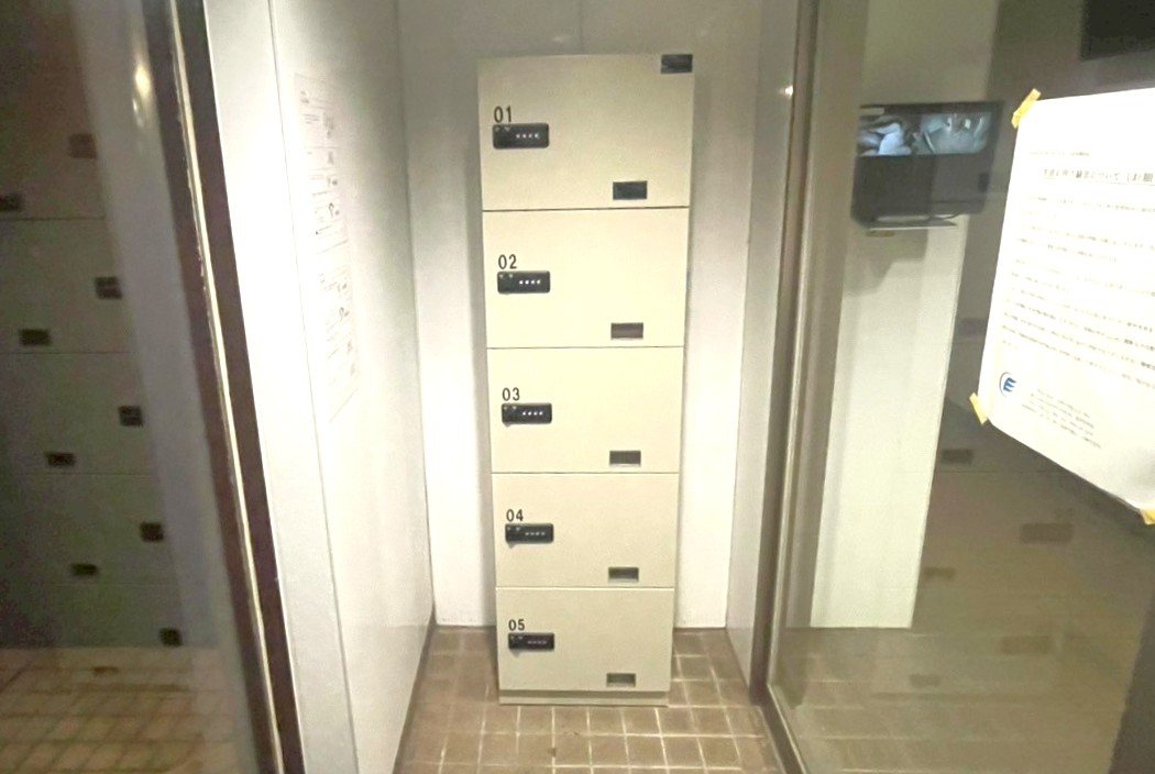 エントランス　宅配ボックス