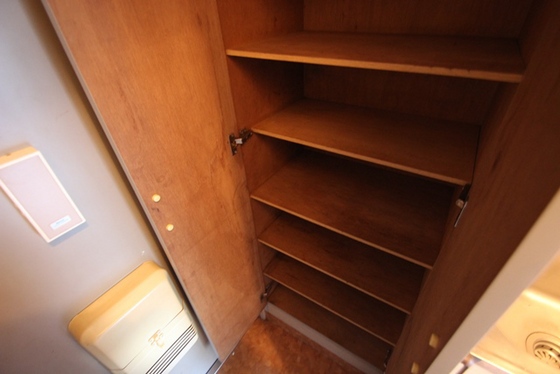 収納　※写真は別号室です