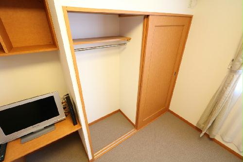 収納　大型クローゼットにより収納も安心です。