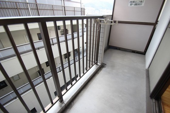 バルコニー　※別号室の写真です。