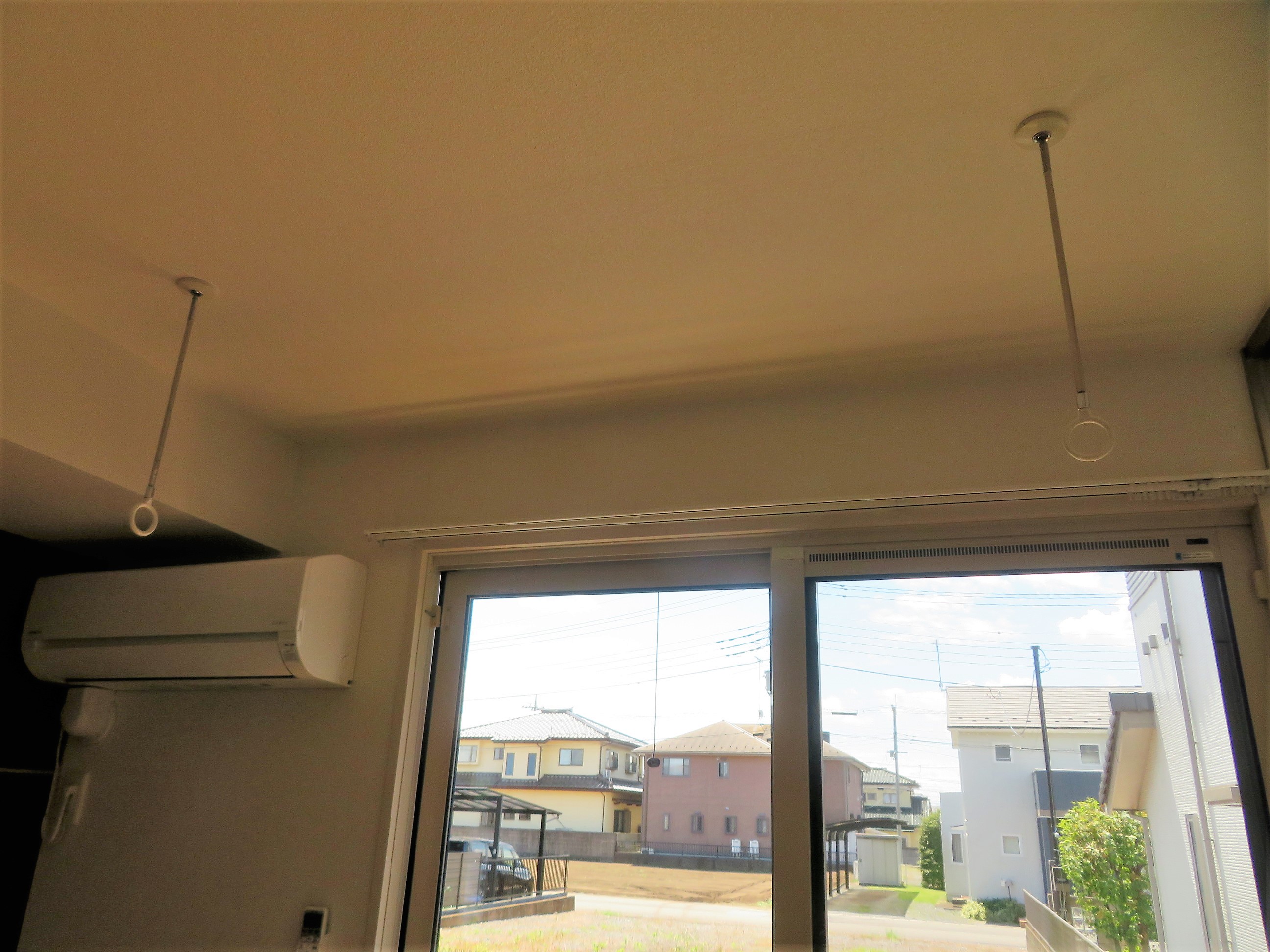 その他　室内物干し付きで雨の日も安心です。