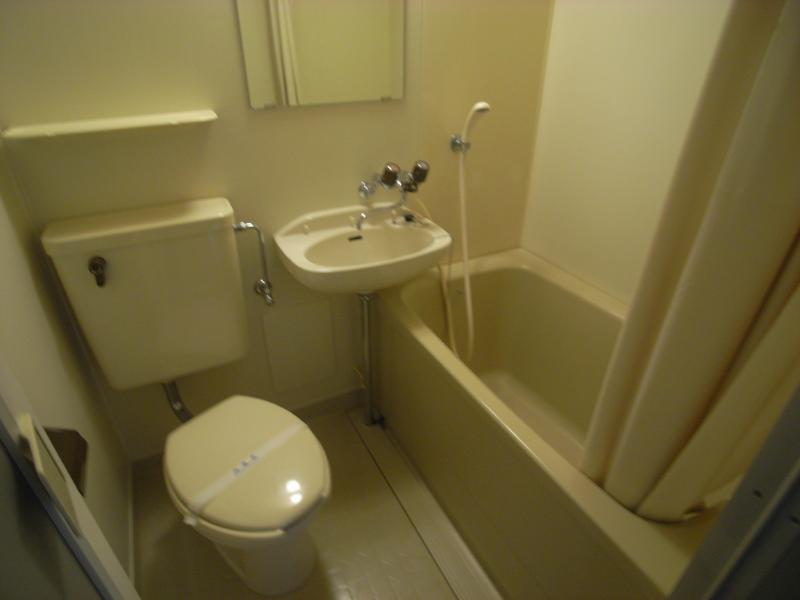 バス・シャワールーム　浴室です。