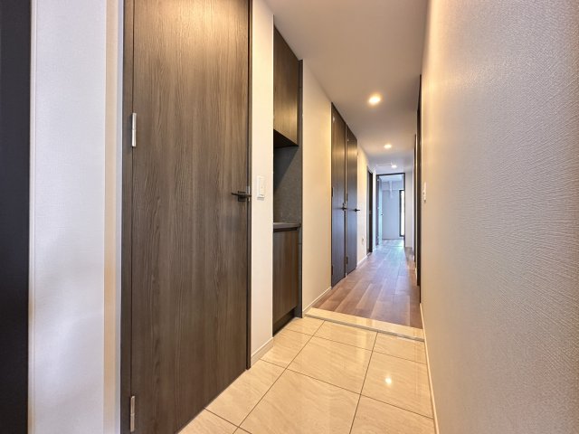 玄関　同一タイプです。