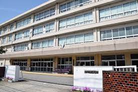 中学校　金沢市立額中学校（中学校）まで234m