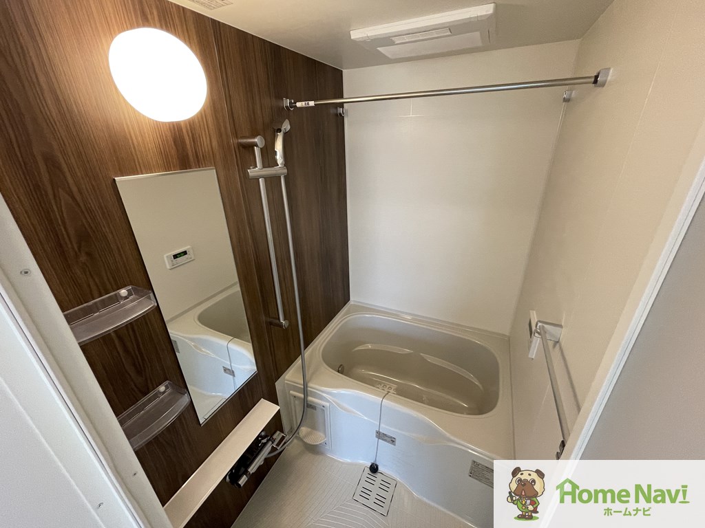 バス・シャワールーム　浴室乾燥機・追い焚き付き