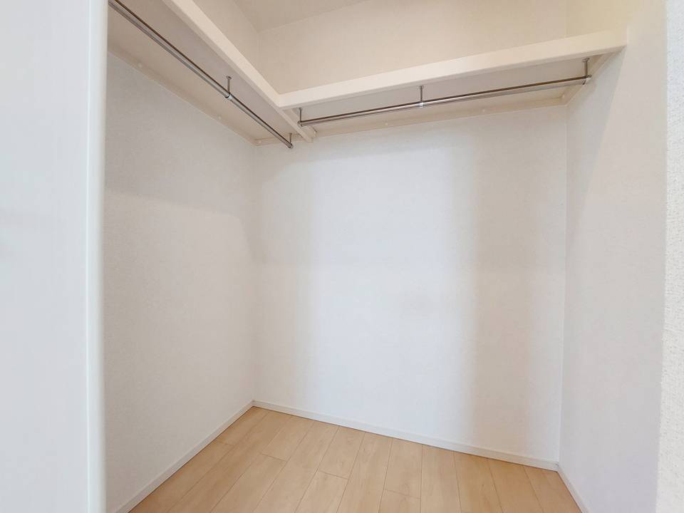 収納　ウォークインクローゼット