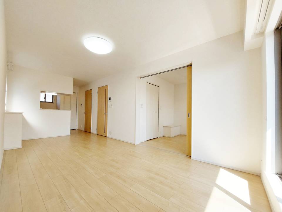 居室・リビング　リビング